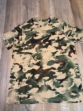 Nike Dri Fit Short Sleeve Camo Tee